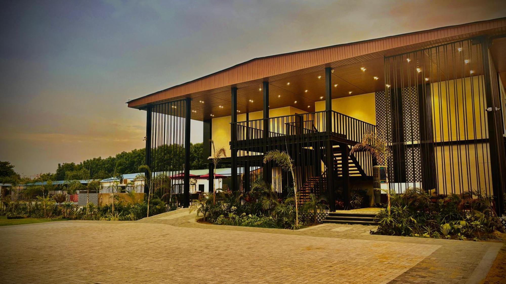 Vintclub Resort Lucknow Extérieur photo