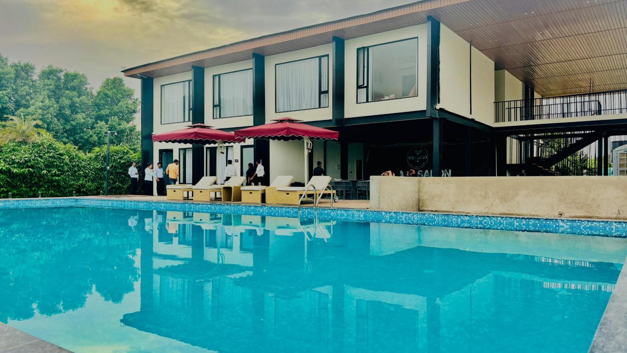 Vintclub Resort Lucknow Extérieur photo