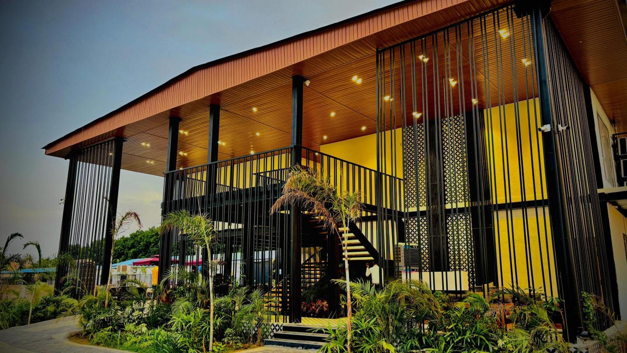 Vintclub Resort Lucknow Extérieur photo